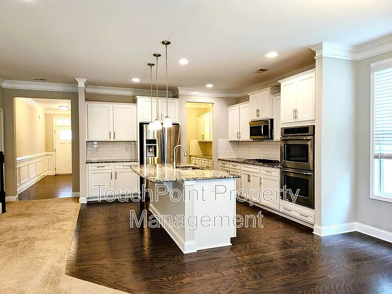 9310 Inverness Rd — Photo 3