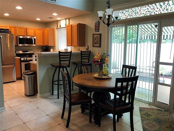 5th image of 279 Hiawassee Dr