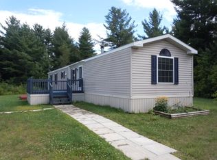 28 Hogle Rd, Mooers, NY 12958