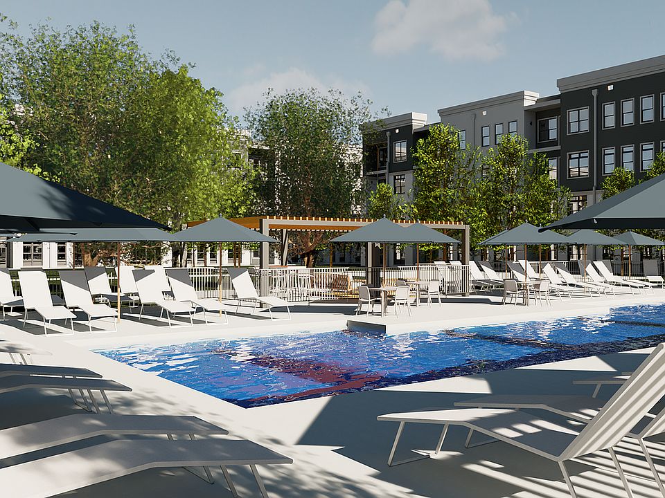 Moores_Edge_Community_Pool_2
