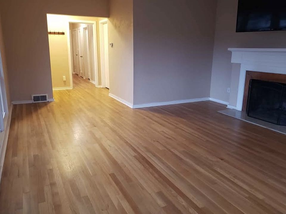 1st image of 4931 Wilmington Ave