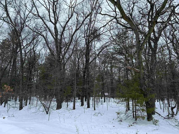 Terri Ct, Shawano, WI 54166