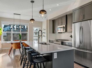 84 N Masters Hts SE, Calgary, AB T3M 2M7