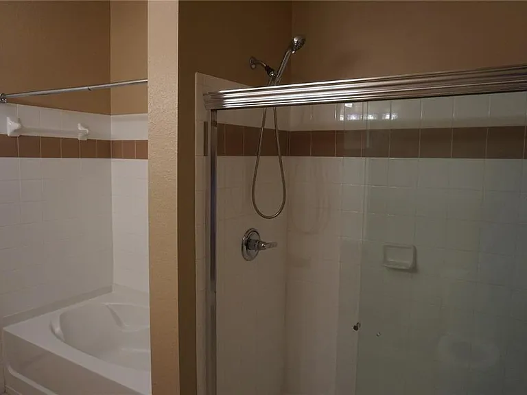 719 Terrace Ridge Cir #719 — Photo 13