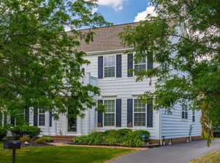 7061 Bowermoss Dr, New Albany, OH 43054