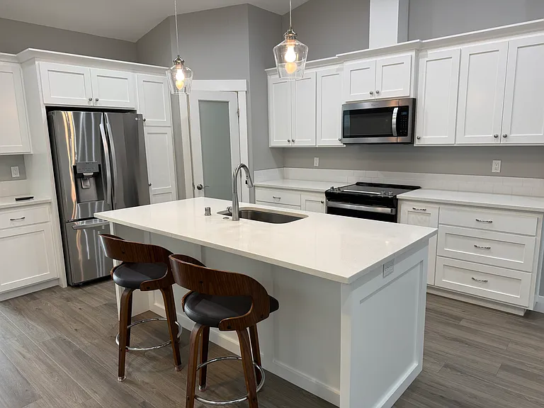 224 Claret Dr — Photo 6