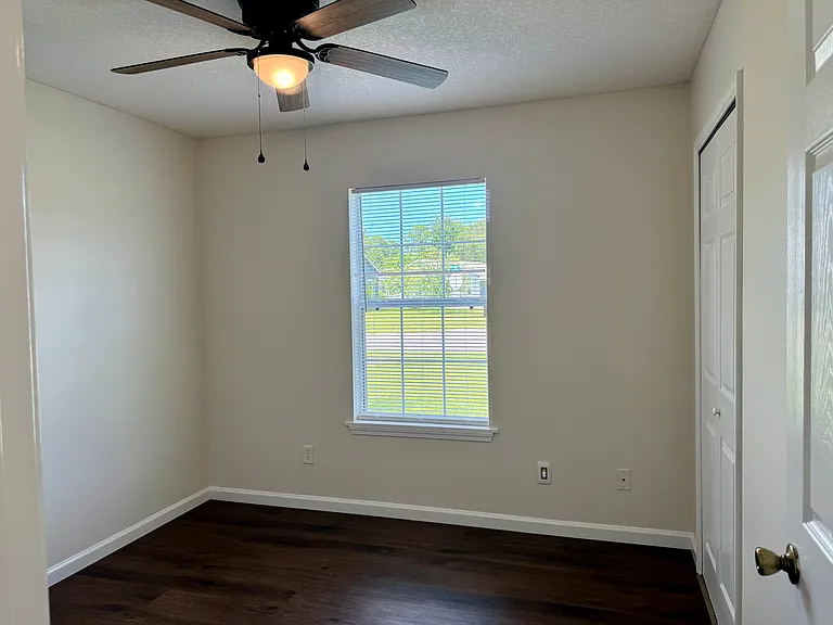 149 Aidan Ct — Photo 9