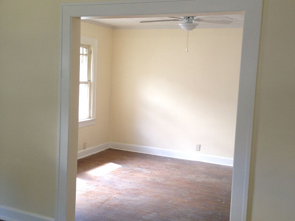 2nd image of 3866 Byram Ave