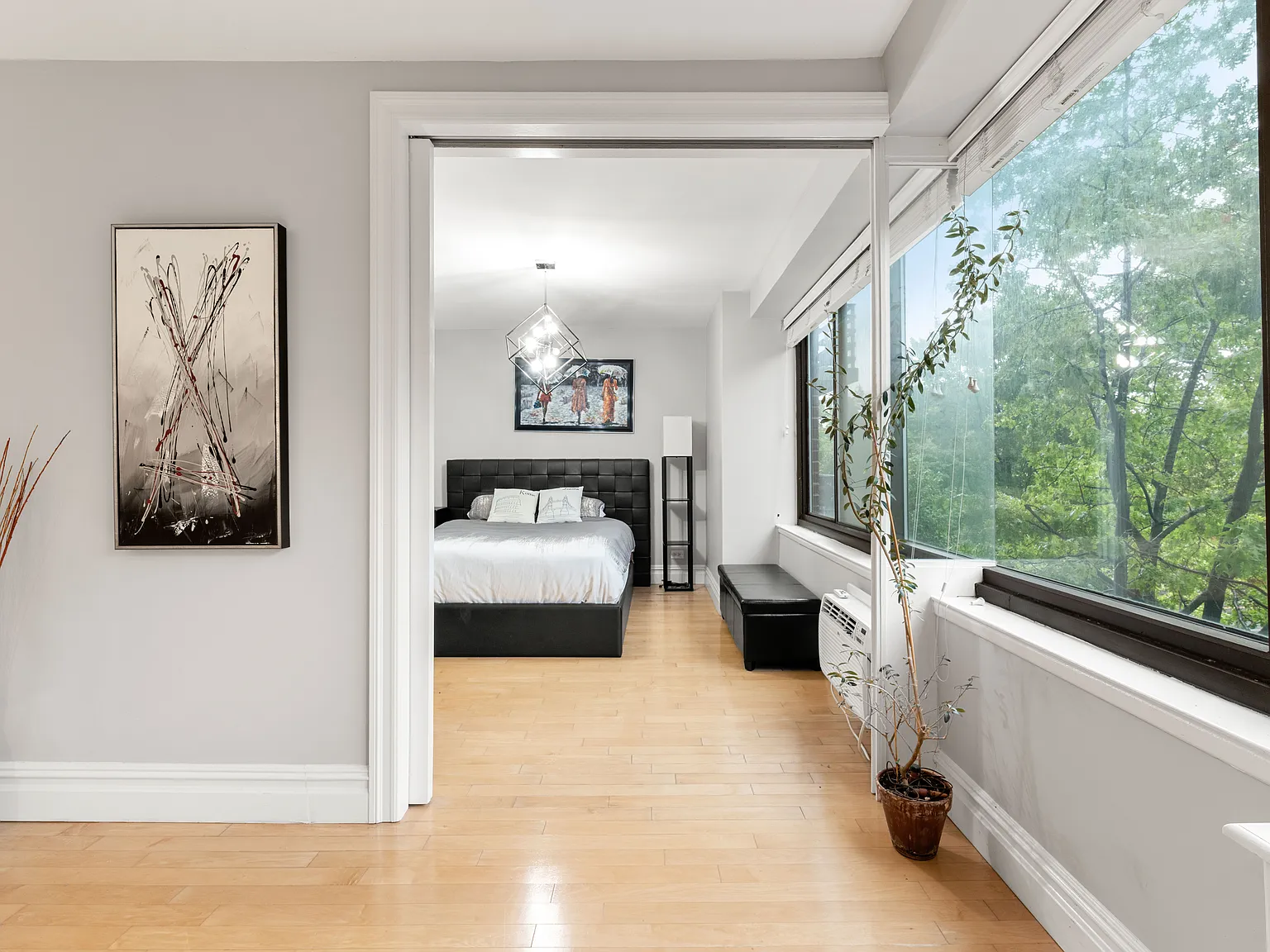400 Central Park West — Photo 4