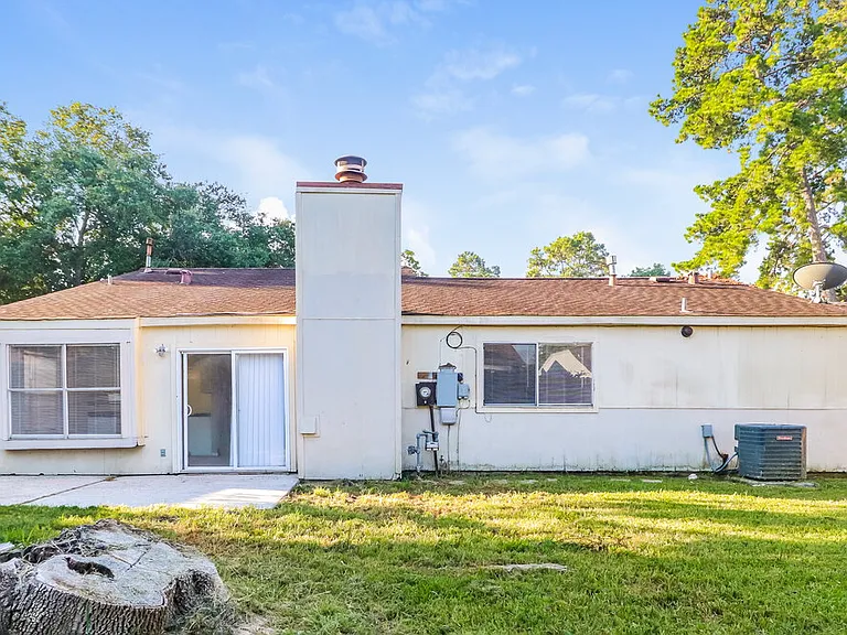 4015 Adonis Dr — Photo 16