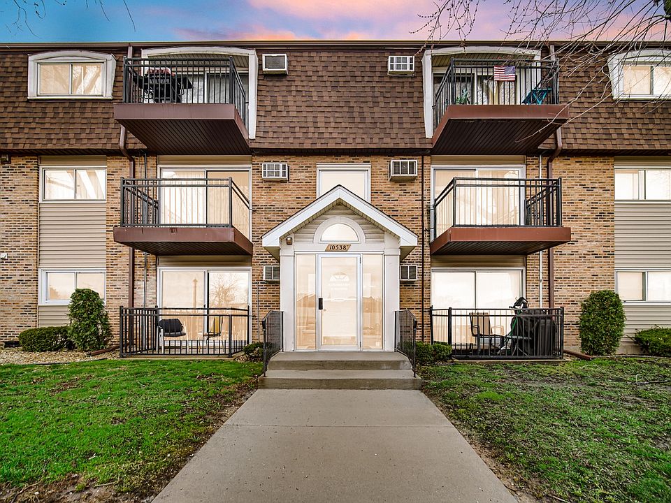 1st image of 10538 S Ridgeland Ave #101