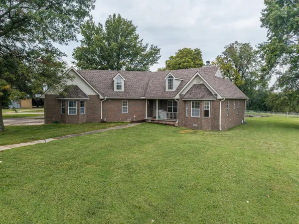27253 Locust Road, Carl Junction, MO 64834