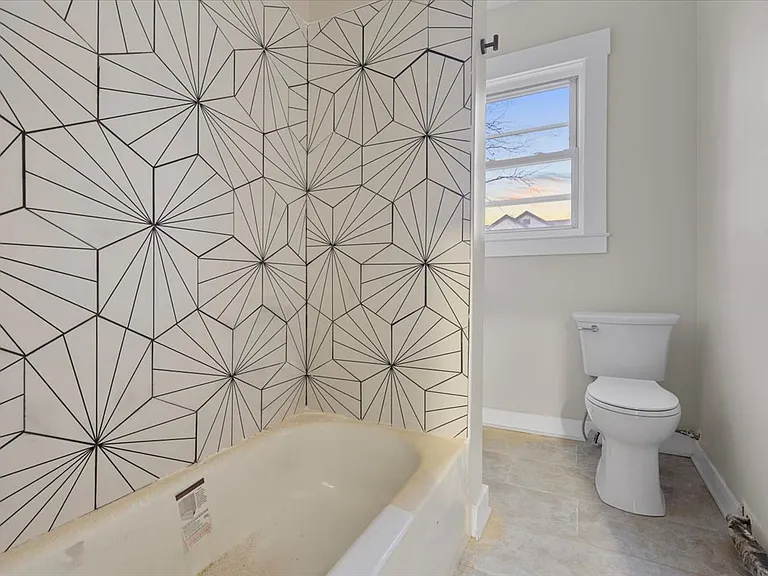 35 Sheldon Ter #2 — Photo 16