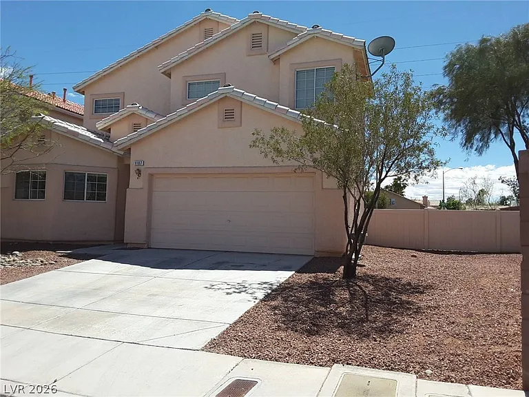 1107 Aldenwood Ave — Photo 1