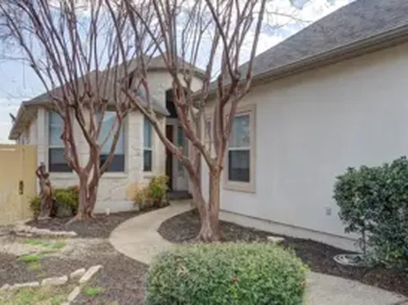 1147 Legacy Dr, New Braunfels, TX 78130