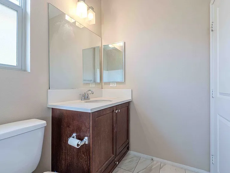 10208 Jasmine Ct — Photo 23