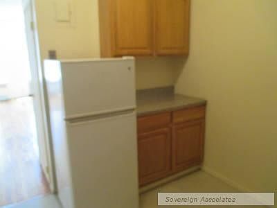 2nd image of 1627 2nd Ave APT 4A