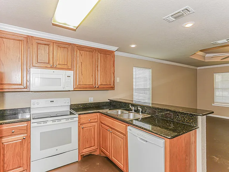 732 Rocky Ridge Flts — Photo 4