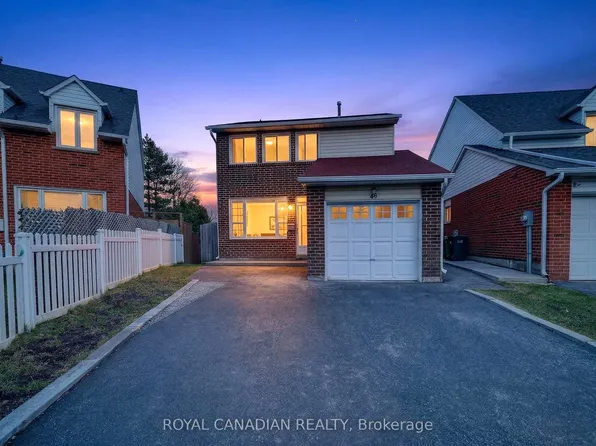 44 Rushmore Cres, Brampton, ON L6Z 1R2