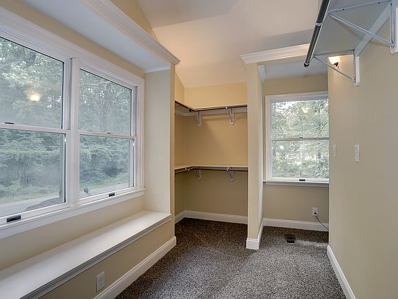 MBR Walk-In Closet