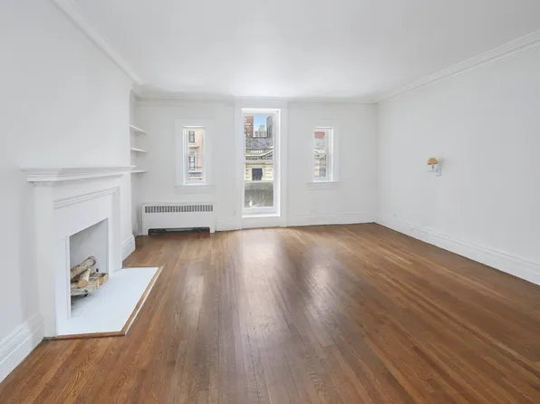 28 East 72nd Street image 1 of 6