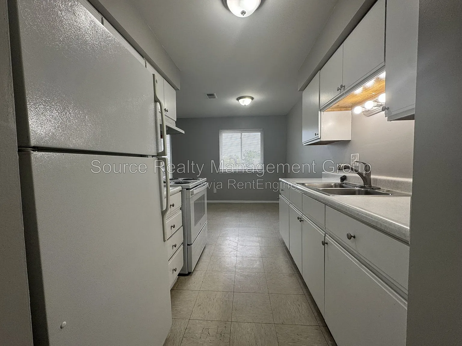 1 bed, 1.0 bath, 850 sqft, $899 — Photo 3