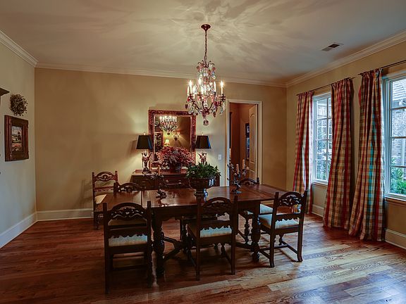 3rd image of 153 Dubray Creek Cir