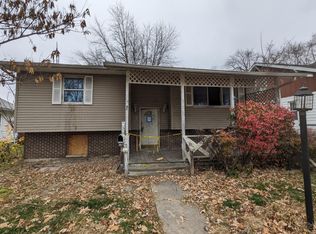 508 Park Ave, Gillespie, IL 62033