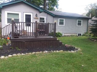 1420 Dewey Rd, Oxford, MI 48371