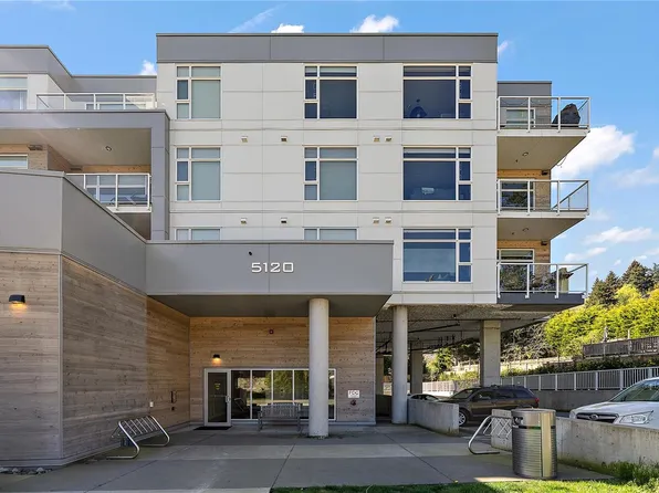 5120 Cordova Bay Rd #214, Saanich, BC V8Y 2K5