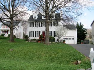 1569 Trinity Garden Cir, Clemmons, NC 27012