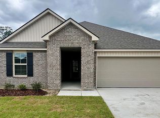 311 White Pine Dr, Lafayette, LA 70501