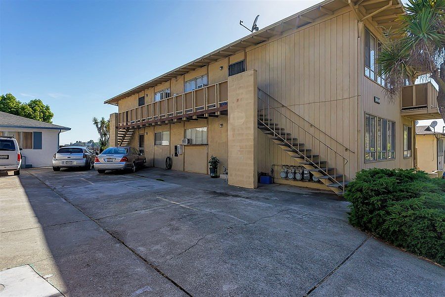 1st image of 8060 Greenridge Dr