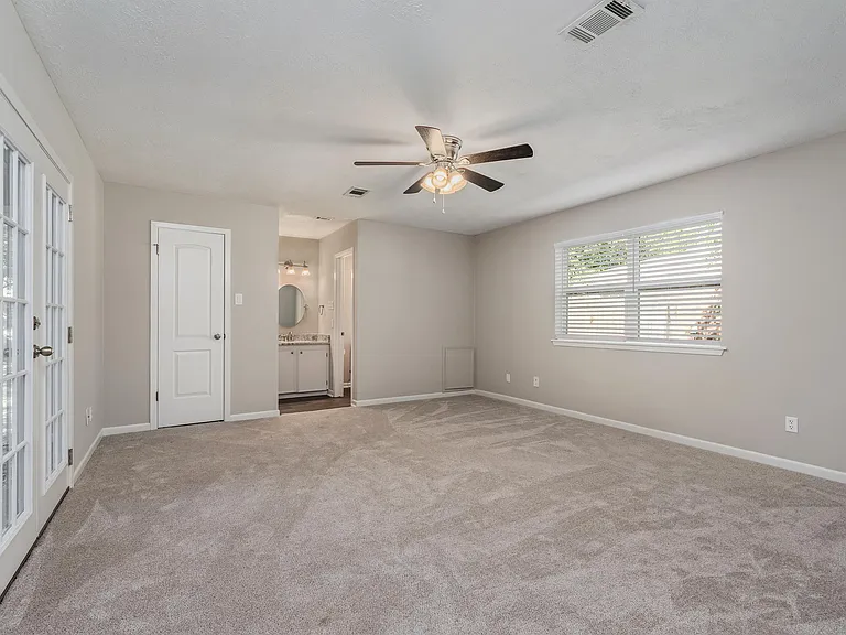 3408 Dallis Dr — Photo 9
