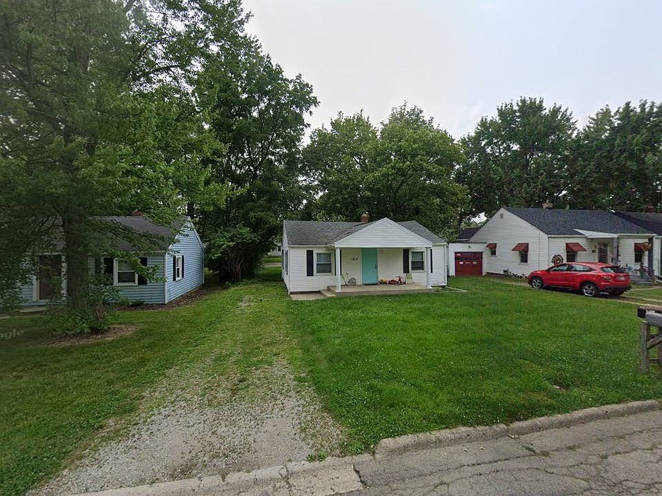 1st image of 1809 N Rosewood Ave