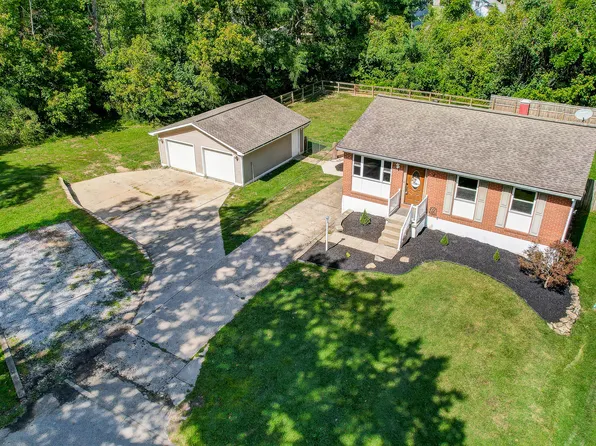 211 W 4th St, Silver Grove, KY 41085