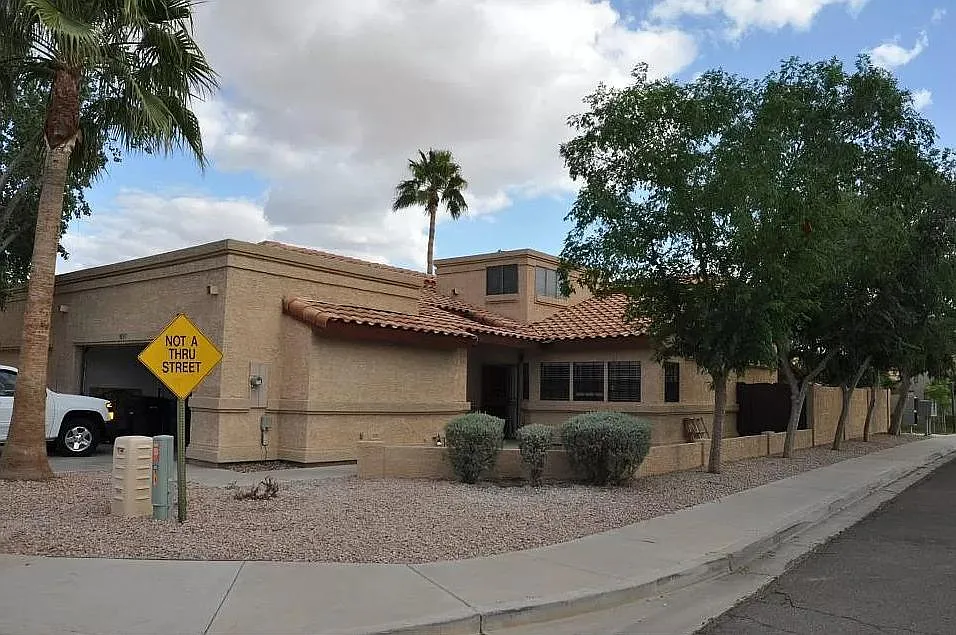 4847 W Del Rio St — Photo 2