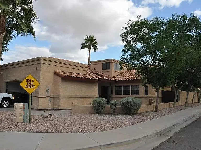 4847 W Del Rio St — Photo 2