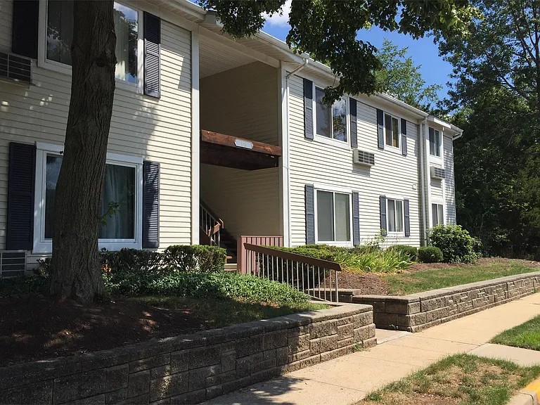 3 Norwich Pl — Photo 1