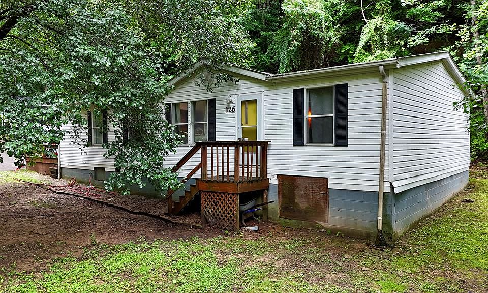 1st image of 126 Maple Hill Dr