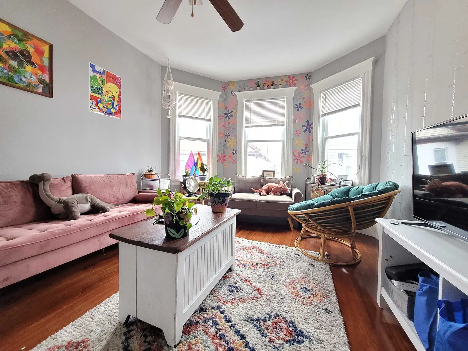 5 bed, $7,000 — Photo 2