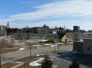830 N 10th St APT 203, Sheboygan, WI 53081