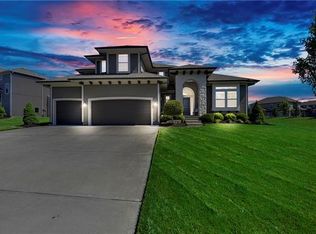 20542 W 108th St, Olathe, KS 66061