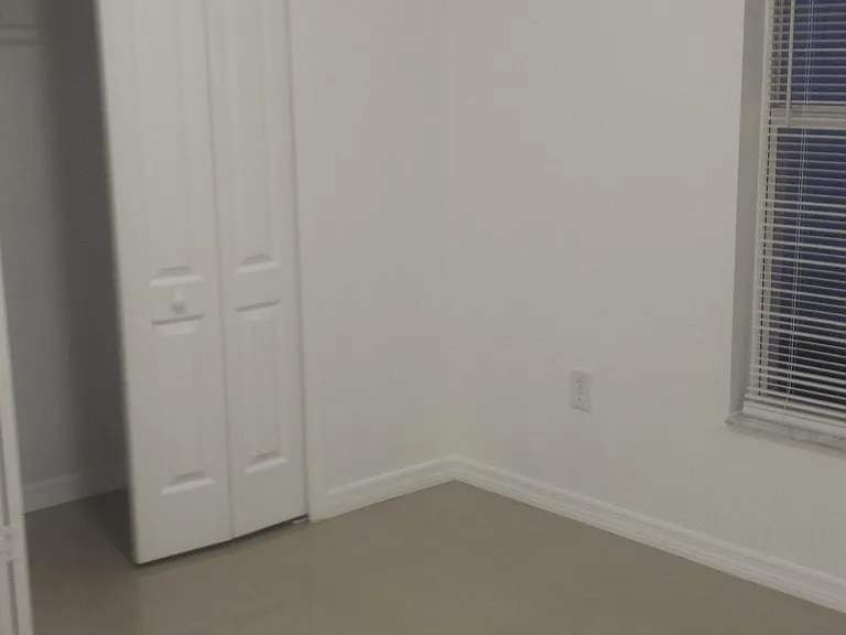 9402 Hidden Water Cir — Photo 30