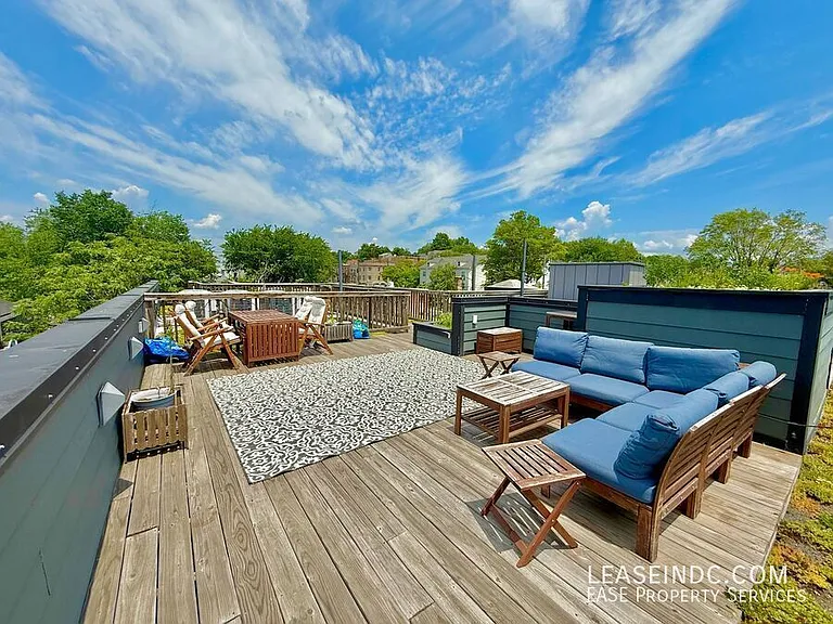 1018 Douglas St NE #5 — Photo 19