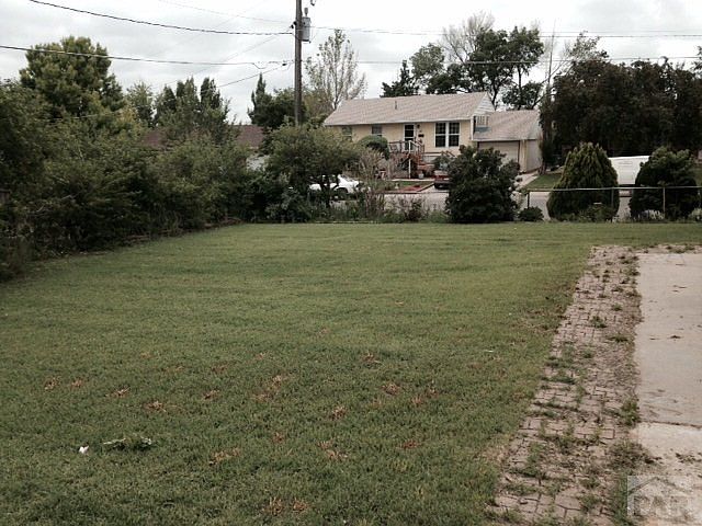2nd image of 134 Glenn Pl