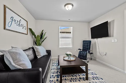 415 Sustainable Way Photo 1