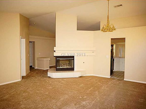4th image of 1403 N Glassy Pond Ave