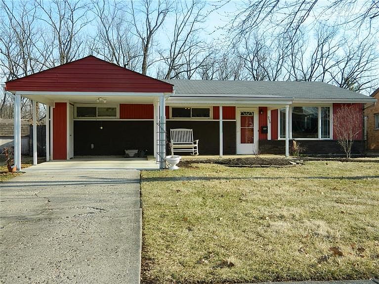 1st image of 956 Hollytree Dr