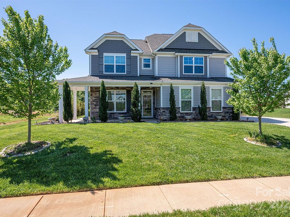 1st image of 1419 Wiggins Dr
